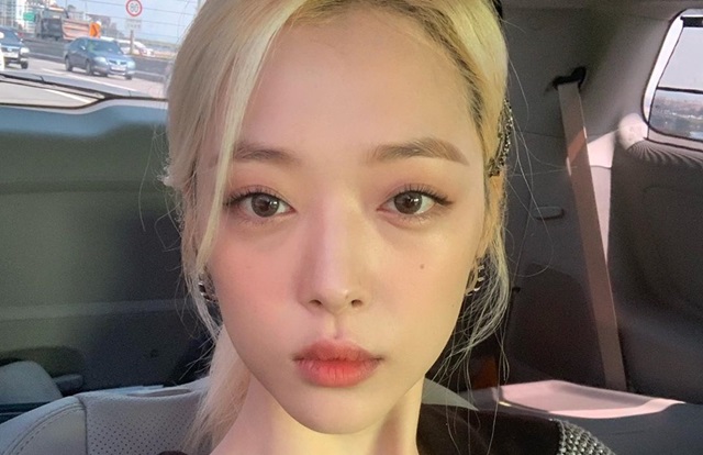 Sulli Was Reportedly Bullied Before Her Death — Will K-Pop Deal With Mental Health? Sulli Was Reportedly Bullied Before Her Death — Will K-Pop Deal With Mental Health?